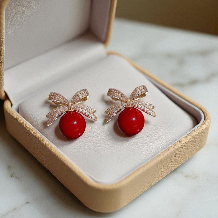 Golden Bow Pearls - Amanist